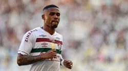 Douglas Costa não foi bem pelo Fluminense.