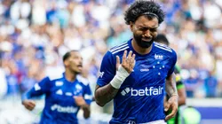 MG - BELO HORIZONTE - 16/02/2025 - MINEIRO 2025, CRUZEIRO X AMERICA-MG - Gabigol jogador do Cruzeiro comemora seu gol durante partida contra o America-MG no estadio Mineirao pelo campeonato Mineiro 2025. Foto: Fernando Moreno/AGIF