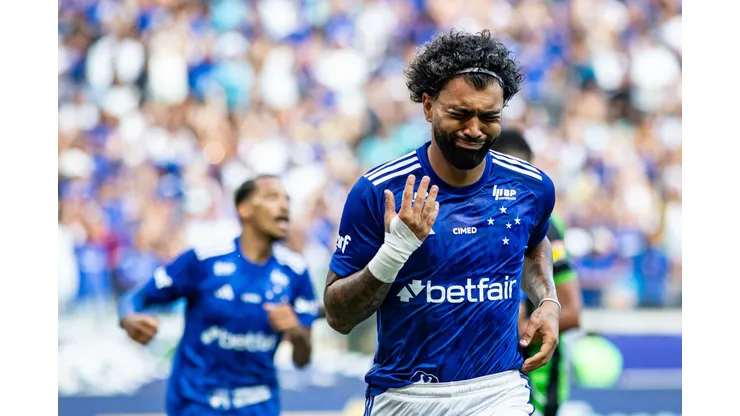 MG - BELO HORIZONTE - 16/02/2025 - MINEIRO 2025, CRUZEIRO X AMERICA-MG - Gabigol jogador do Cruzeiro comemora seu gol durante partida contra o America-MG no estadio Mineirao pelo campeonato Mineiro 2025. Foto: Fernando Moreno/AGIF