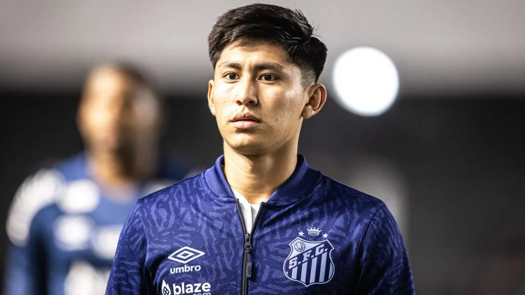 Miguelito segue no Santos - Foto: Abner Dourado/AGIF.