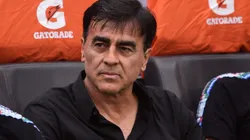 O Grêmio segue em busca de reforços para o técnico Quinteros.