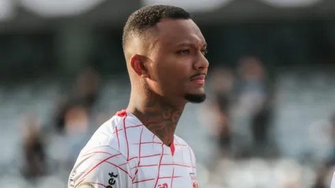 Luan Cândido estava no Red Bull Bragantino, onde atuou como lateral e zagueiro.