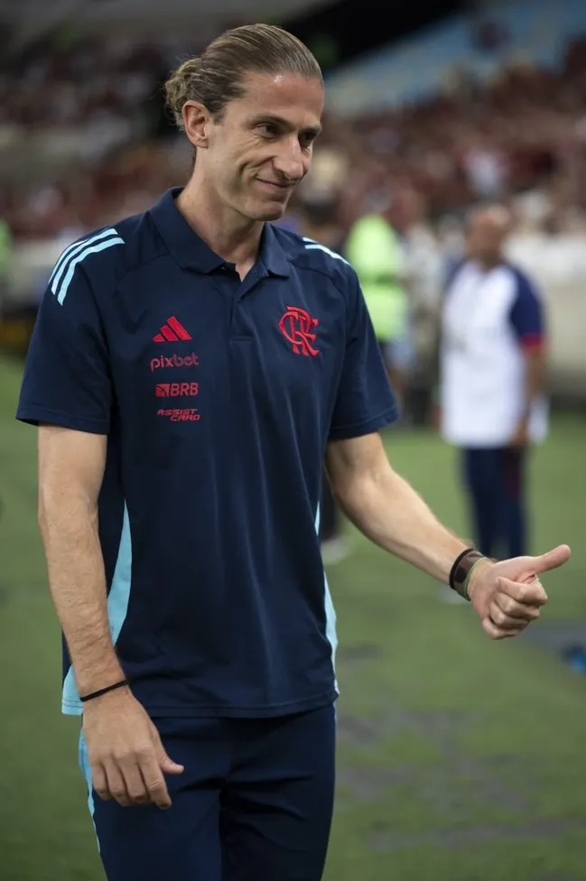 Filipe Luis tecnico do Flamengo – Foto: Jorge Rodrigues/AGIF