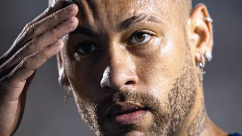 Santos assinou contrato curto com Neymar.