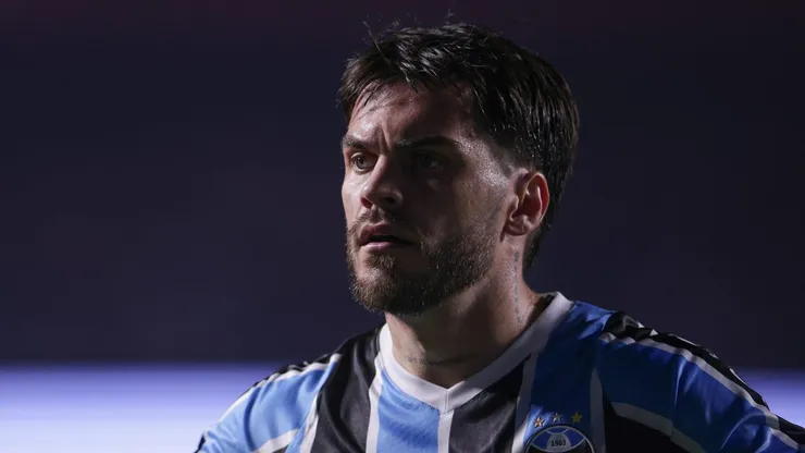 Nathan em ação pelo Grêmio