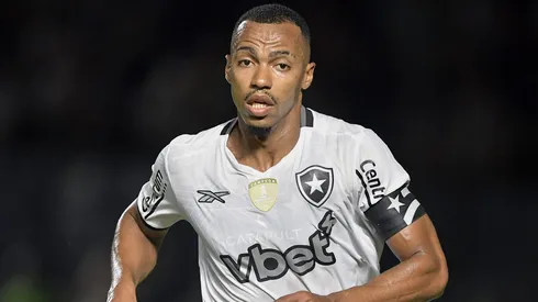 Marlon Freitas jogador do Botafogo durante partida. Foto: Thiago Ribeiro/AGIF