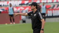 Fernando Diniz, ex-técnico do São Paulo, durante partida contra o Athletico-PR no estadio Arena da Baixada pelo campeonato Brasileiro A 2020. Foto: Robson Mafra/AGIF