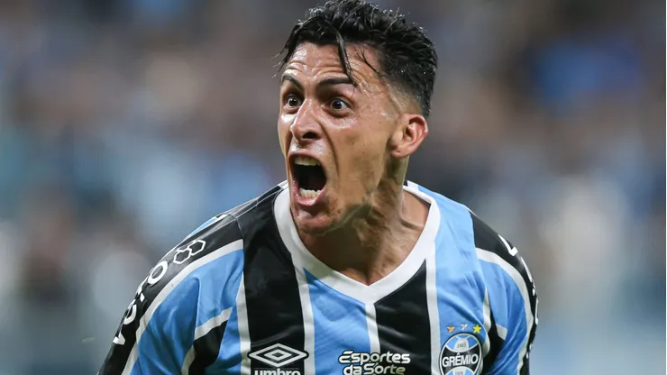 Christian Pavón não atua desde a vitória diante do Pelotas, quando marcou dois gols