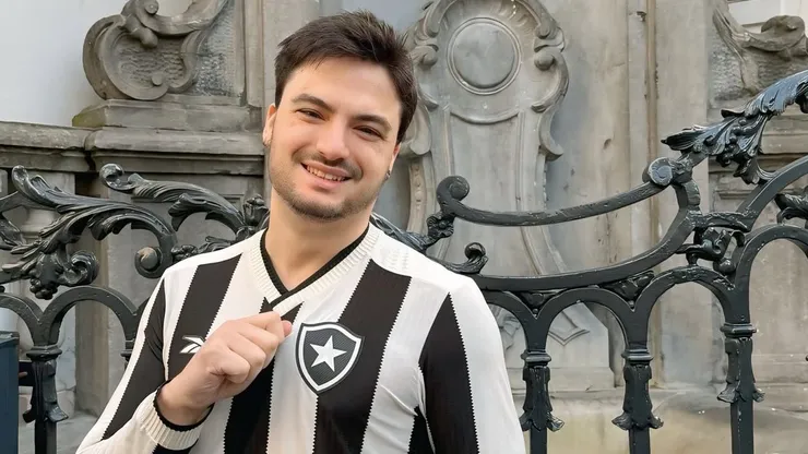 Felipe Neto, um dos influenciadores mais famosos do Brasil, é torcedor do Botafogo.