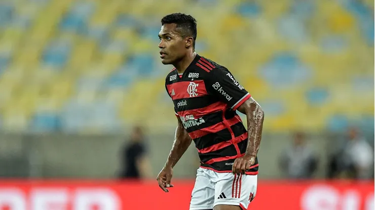 Alex Sandro jogador do Flamengo - Foto: Thiago Ribeiro/AGIF