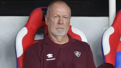 Mano Menezes celebrou a vitória sobre o Águia, em Belém do Pará, pela Copa do Brasil.