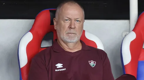 Mano Menezes celebrou a vitória sobre o Águia, em Belém do Pará, pela Copa do Brasil.