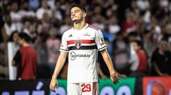 Pablo Maia jogador do São Paulo durante partida contra o Bragantino no estádio Vila Belmiro pelo campeonato Brasileiro A 2023. Foto: Abner Dourado/AGIF