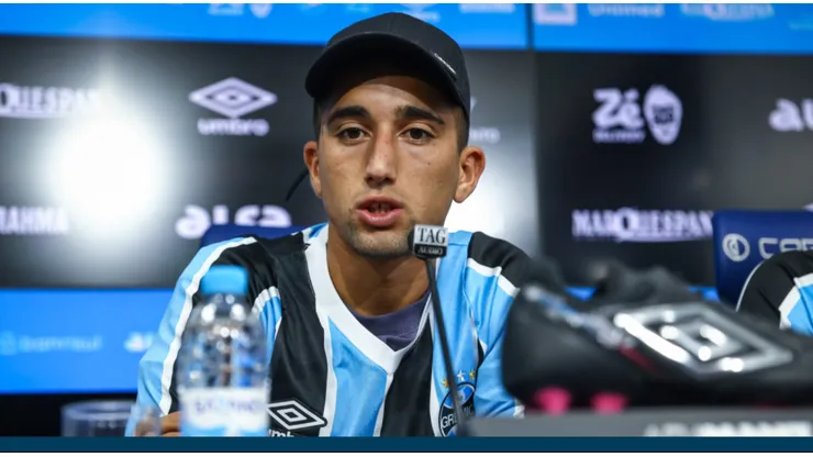 Olivera em entrevista coletiva no Grêmio (FOTO: LUCAS UEBEL/GREMIO FBPA)