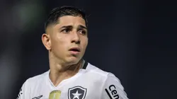 RJ - RIO DE JANEIRO - 23/02/2025 - CARIOCA 2025, VASCO X BOTAFOGO - Savarino jogador do Botafogo durante partida contra o Vasco no estadio Sao Januario pelo campeonato Carioca 2025. Foto: Thiago Ribeiro/AGIF