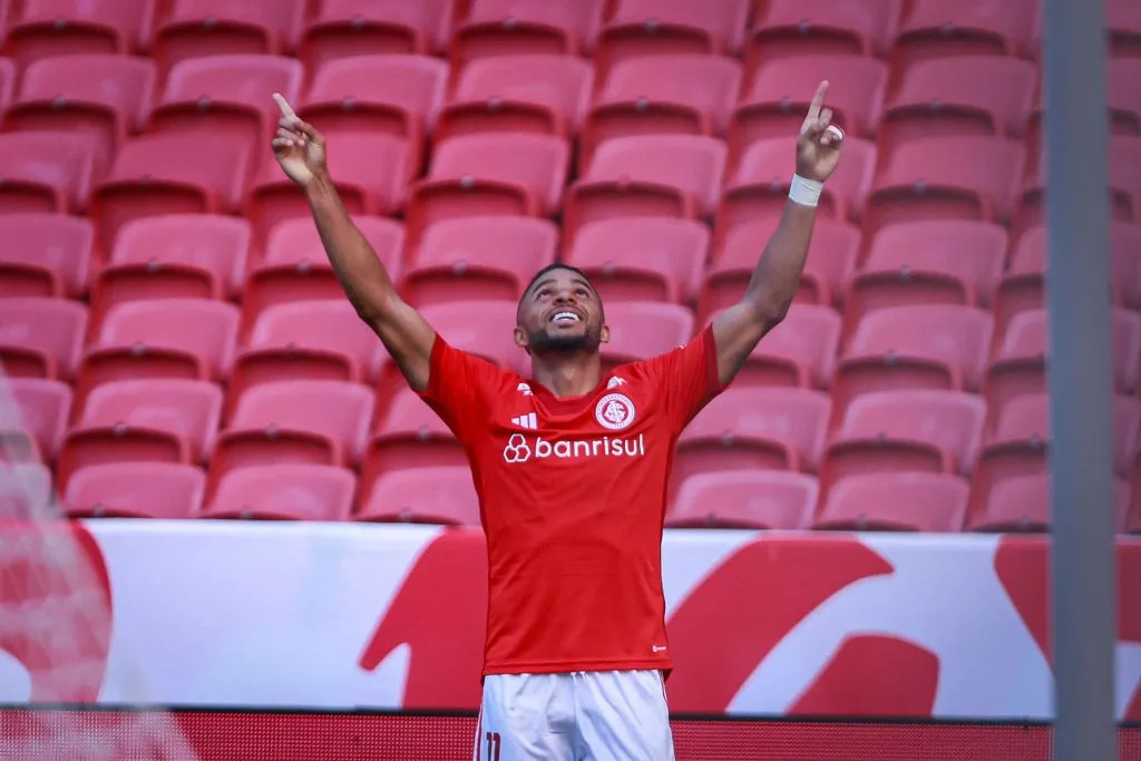 Wanderson está próximo de deixar o Internacional – Foto: Maxi Franzoi/AGIF