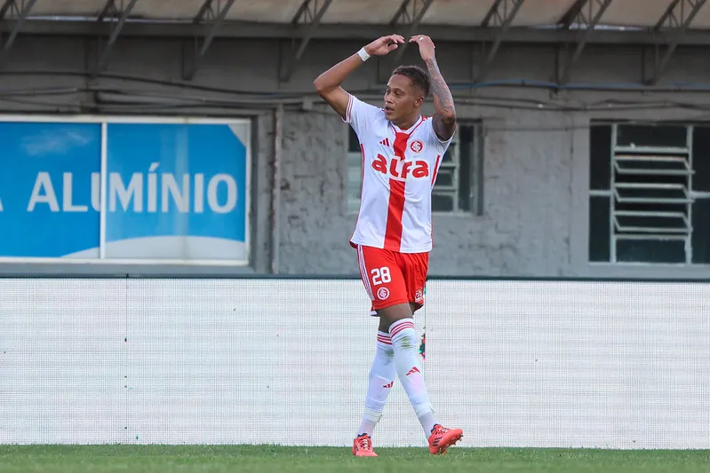 Vitinho foi o destaque do Internacional no jogo de ida contra o Caxias. Foto: Ricardo Duarte