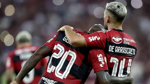 Gerson e Arrascaeta são contrários à grama sintética e FL avalia preservar titulares contra Vasco