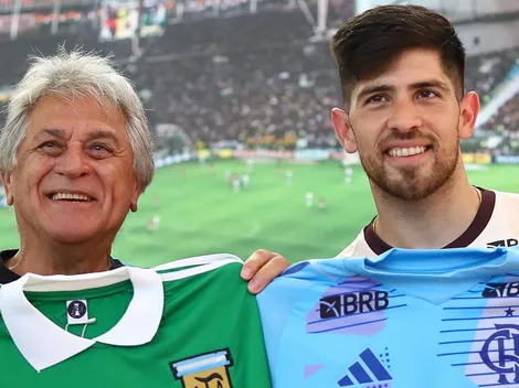 Goleiro do Flamengo, Rossi se mostra feliz ao encontrar ídolo