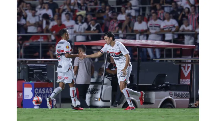 Igor Vinícius jogador do São Paulo deixa o campo após partida contra o Mirassol no estádio Morumbi pelo campeonato Paulista 2025. Foto: Marcello Zambrana/AGIF