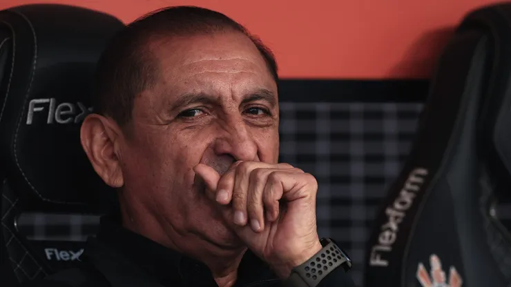 Ramón Díaz não convence no Corinthians.