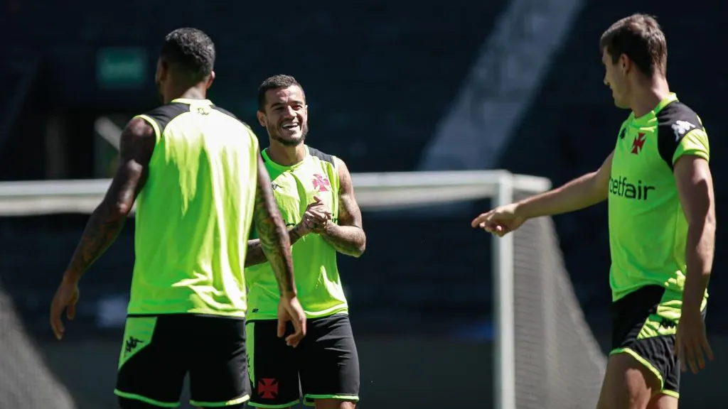 Focados no clássico contra o Flamengo, jogadores do Vasco treinam no Nilton Santos. Foto: Matheus Lima/Vasco da Gama.