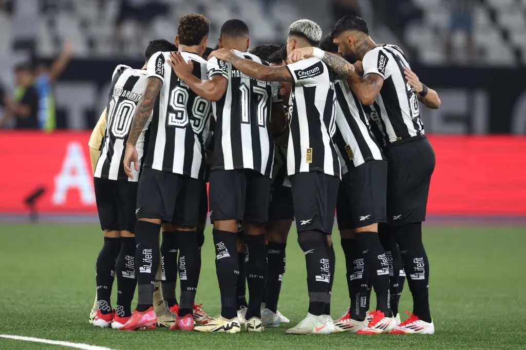Novo técnico esteve presente na derrota do Botafogo para o Racing, pela Recopa Sul-Americana. Foto: Vítor Silva/Botafogo