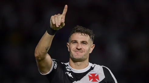 Vegetti é a esperança de gols do Vasco. Foto: Thiago Ribeiro/AGIF