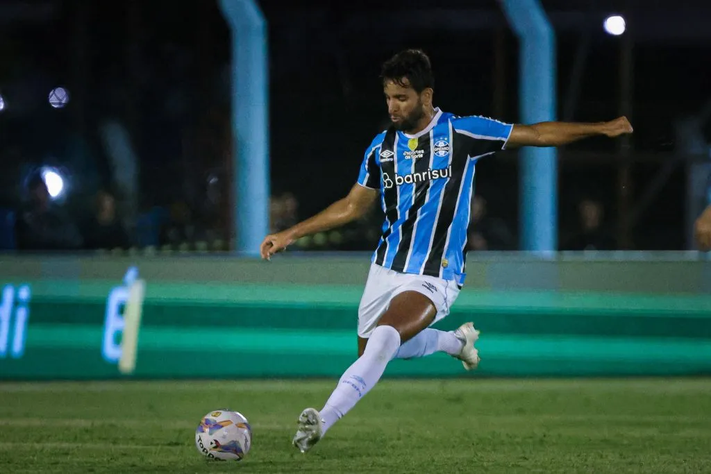 Pepê em ação pelo Grêmio. Foto: Maxi Franzoi/AGIF