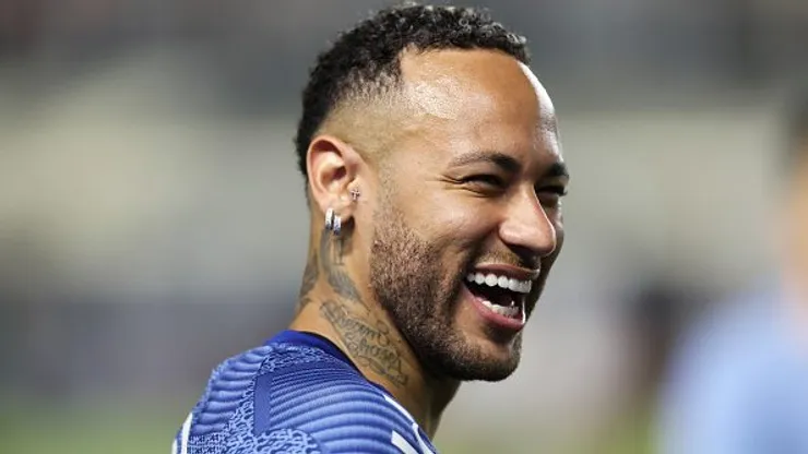 Neymar antes de partida entre Santos e Botafogo-SP, na Vila Belmiro, pelo Paulistão. Foto: Alexandre Schneider