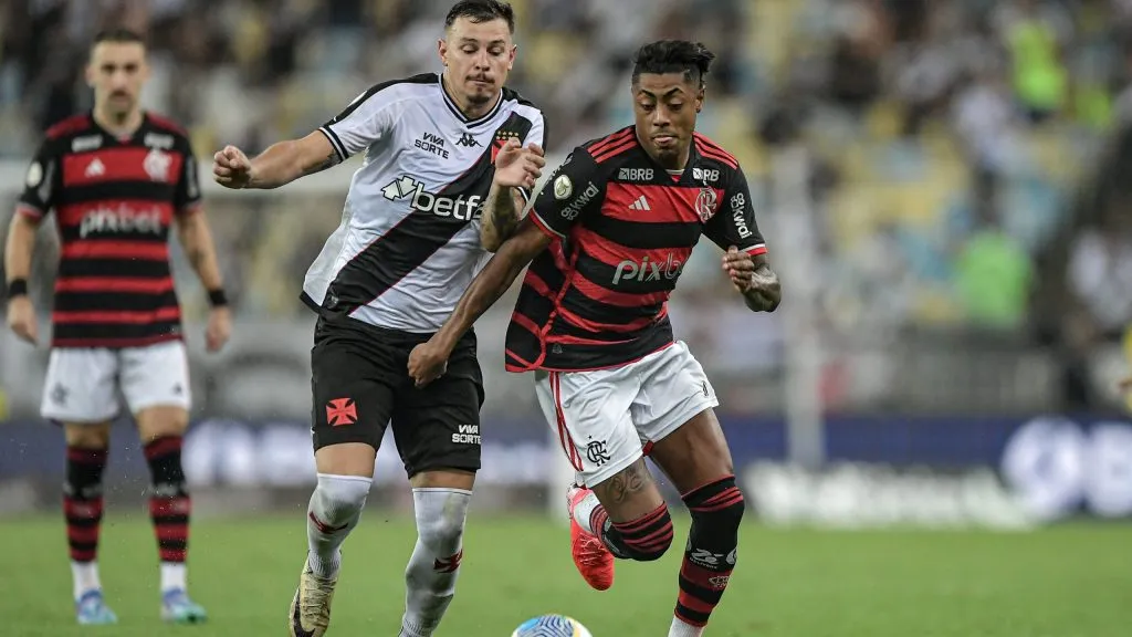 Vasco x Flamengo se enfrentarão pela semifinal do Campeonato Carioca 2025. Foto: Thiago Ribeiro/AGIF