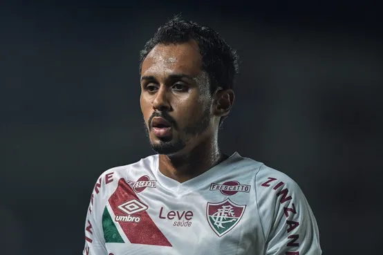 Lima jogador do Fluminense durante partida contra o Portuguesa Rio no estádio Luso Brasileiro pelo campeonato Carioca 2025. Foto: Thiago Ribeiro/AGIF