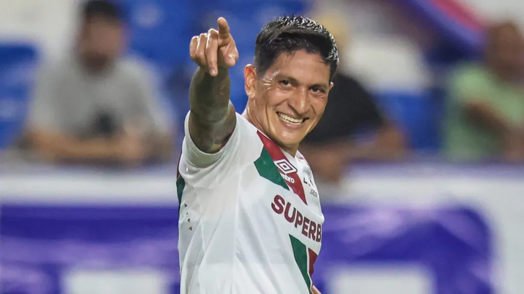 Germán Cano vibrando após balançar a rede pelo Fluminense – Foto: Fernando Torres/AGIF