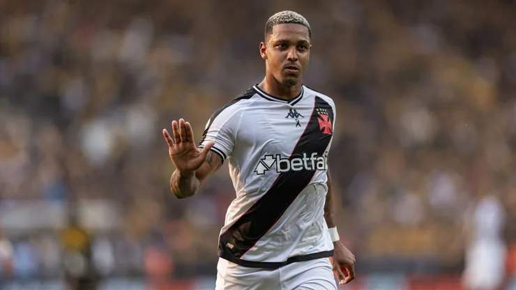 David, jogador do Vasco, comemora seu gol durante partida contra o Criciúma, pelo Campeonato Brasileiro. Foto: Beno Kuster Nunes/AGIF.