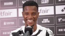 Tchê Tchê está fora do time titular do Vasco contra Flamengo por dores no joelho - Foto: Matheus Lima/Vasco.