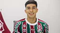 Lezcano com a camisa do Fluzão (Foto: Lucas Merçon/FFC / Esporte News Mundo)