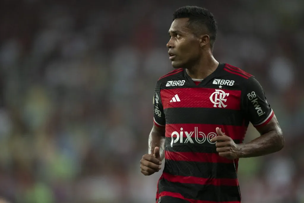 Lateral-esquerdo também não relacionado. Foto: Jorge Rodrigues/AGIF