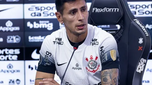 Fabrizio Angileri em entrevista coletiva do Corinthians • Foto: Rodrigo Coca/ Corinthians