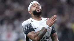 Memphis perdeu um gol incrível na partida diante do Universidad Central