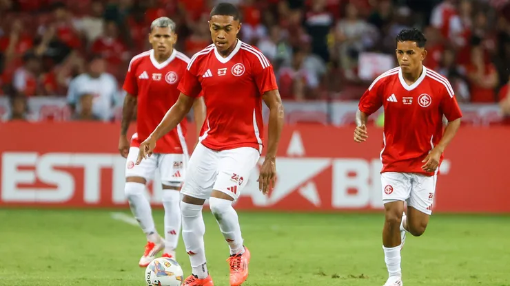 RS - PORTO ALEGRE - 16/01/2025 - AMISTOSO, INTERNACIONAL X MEXICO - Vitinho jogador do Internacional durante partida contra o Mexico no estadio Beira-Rio pelo campeonato Amistoso. Foto: Luiz Erbes/AGIF