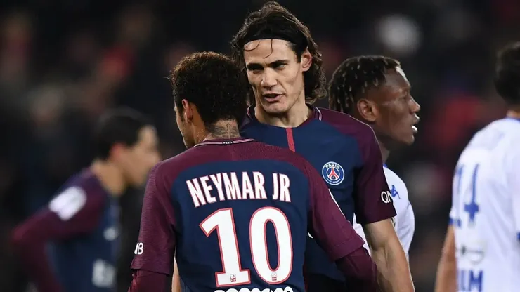 Neymar e Cavani jogando juntos pelo PSG. Foto: Getty Images