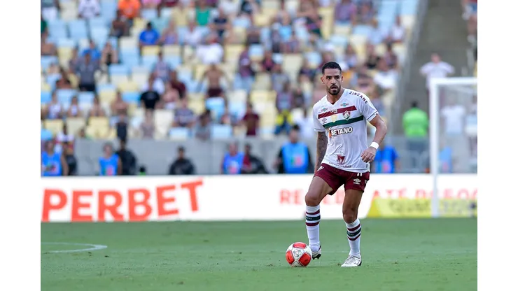 Renato Augusto jogador do Fluminense durante partida contra o Flamengo no estádio Maracanã pelo campeonato Carioca 2024. Foto: Thiago Ribeiro/AGIF