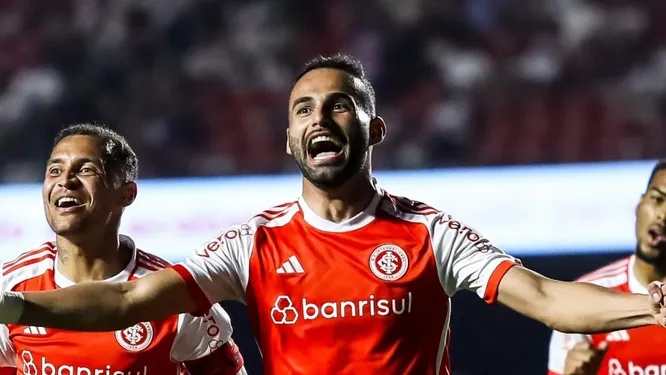 Thiago Maia fica no Internacional – Foto: Marco Miatelo/AGIF