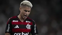 Luiz Araujo, jogador do Flamengo, lamenta durante partida contra o Vasco no estadio Engenhao pelo campeonato Carioca 2025. Foto: Jorge Rodrigues/AGIF