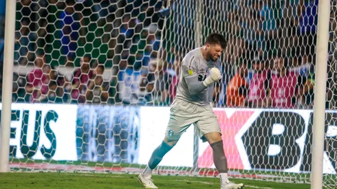 Tiago Volpi, goleiro do Grêmio, no estádio Alfredo Jaconi pelo Campeonato Gaúcho 2025. Foto: Luiz Erbes/AGIF