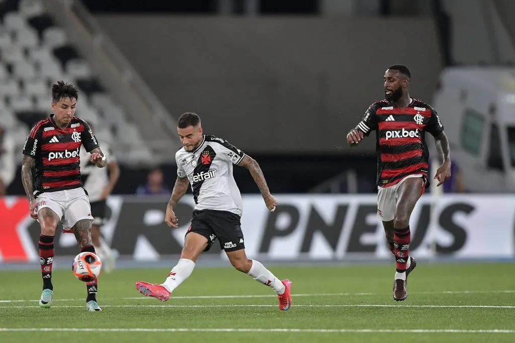 Vasco perdeu para o Flamengo pelo Carioca. Foto: Thiago Ribeiro/AGIF