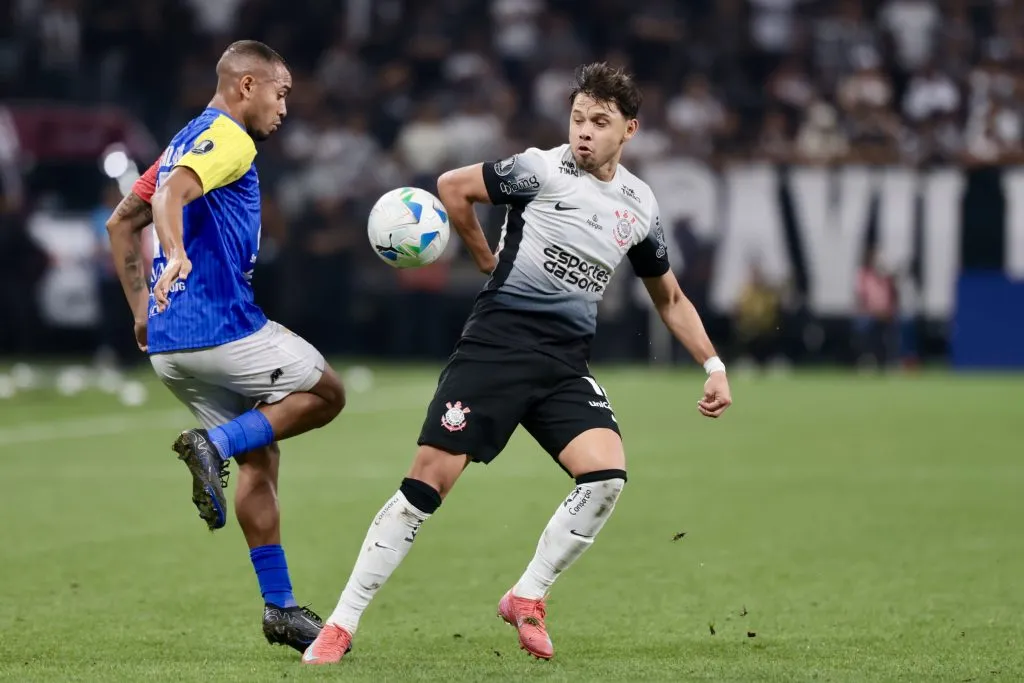 SP – SAO PAULO – 26/02/2025 – COPA LIBERTADORES 2025, CORINTHIANS X UNIVERSIDAD CENTRAL – Romero jogador do Corinthians durante partida contra o Universidad Central no estadio Arena Corinthians pelo campeonato Copa Libertadores 2025. Foto: Marcello Zambrana/AGIF