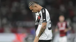 João Victor, jogador do Vasco, durante partida contra o Flamengo, pelo Campeonato Carioca. Foto: Thiago Ribeiro/AGIF.