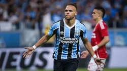 Braithwaite em partida pelo GreNal. . Foto: Maxi Franzoi/AGIF