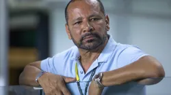 Pai de Neymar reprovou as críticas recebidas no Santos.